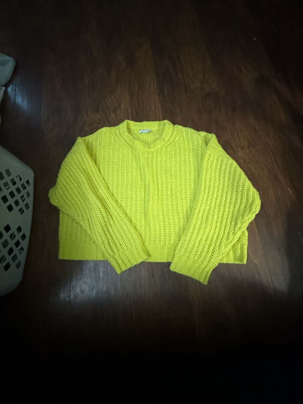 American Eagle Women's Neon Yellow Chunky Knit Cropped Pullover Sweater